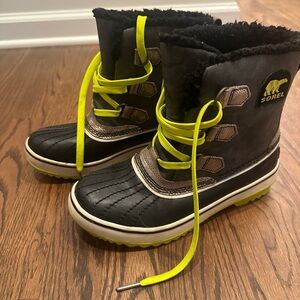 Sorel fur lined winter boots